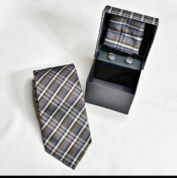 3-Piece Boxed Gift Set NWOT - Picture 3 of 6